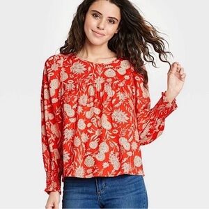 Universal Threads Red & White Floral Blouse